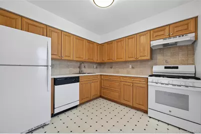 6 Anchorage Lane #5A, Oyster Bay, NY 11771 - Photo 8