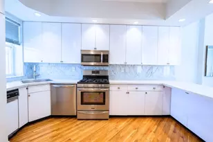 25-54 37th St, Astoria, NY 11103 - Photo 8