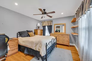 65 Reyam Rd, Lynbrook, NY 11563 - Photo 16