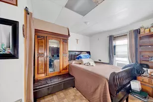 14 Bartels Pl, New Rochelle, NY 10801 - Photo 18