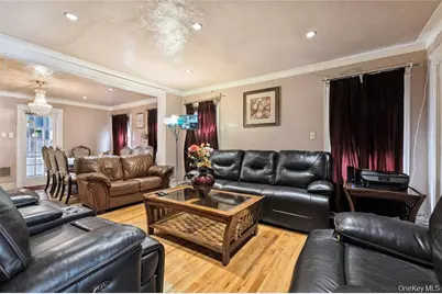 8747 139th Street, Jamaica, NY 11435 - Photo 4