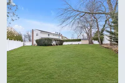 3711 Berne Road, Wantagh, NY 11793 - Photo 24
