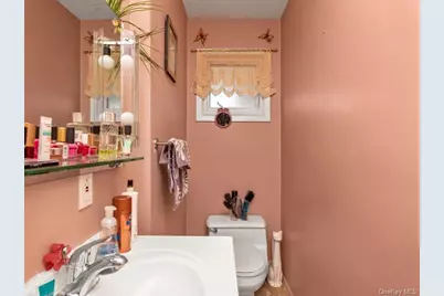 3711 Berne Road, Wantagh, NY 11793 - Photo 14