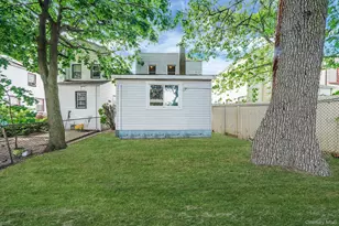 138-41 230th Pl, Springfield Gardens, NY 11413 - Photo 4