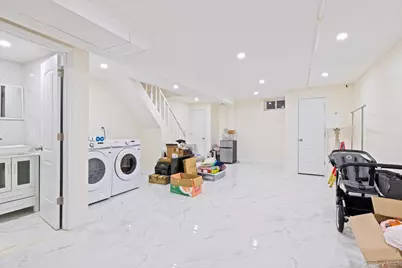 144-14 68th Avenue, Kew Gardens, NY 11367 - Photo 12