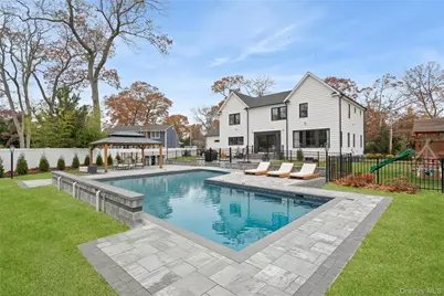 18 Timberpoint Road, East Islip, NY 11730 - Photo 2