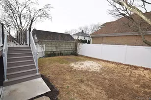 86-16 262nd St, Floral Park, NY 11001 - Photo 24