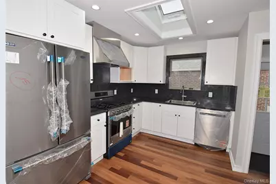 86-16 262nd Street, Floral Park, NY 11001 - Photo 8