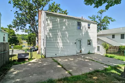 71 Commonwealth Avenue, Middletown, NY 10940 - Photo 24