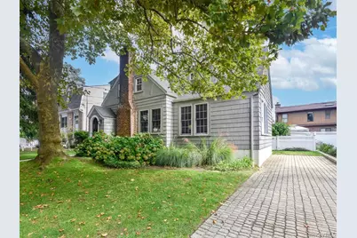 20 Oldwood Road #1st Floor, Port Washington, NY 11050 - Photo 1