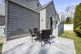 20 Oldwood Rd, Port Washington, NY 11050 - Photo 18