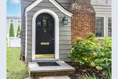 20 Oldwood Road #1st Floor, Port Washington, NY 11050 - Photo 2