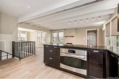 20 Oldwood Road #1st Floor, Port Washington, NY 11050 - Photo 8