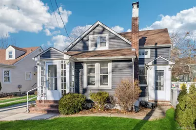 623 Ashland Avenue, Baldwin, NY 11510 - Photo 2