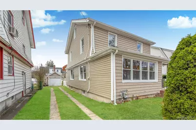 64 S Montgomery Street, Valley Stream, NY 11580 - Photo 10