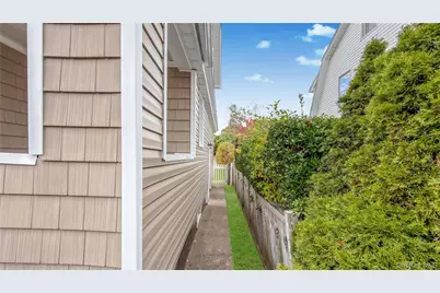 64 S Montgomery Street, Valley Stream, NY 11580 - Photo 44