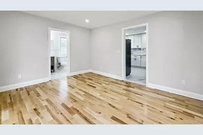 64 S Montgomery Street, Valley Stream, NY 11580 - Photo 22