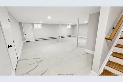 64 S Montgomery Street, Valley Stream, NY 11580 - Photo 40