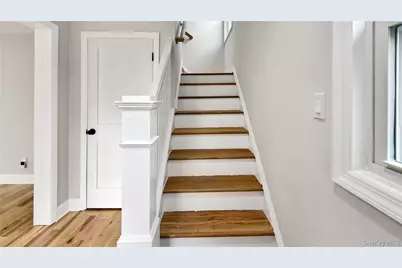 64 S Montgomery Street, Valley Stream, NY 11580 - Photo 26