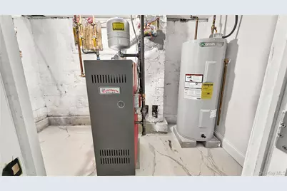 64 S Montgomery Street, Valley Stream, NY 11580 - Photo 42