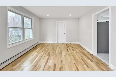 64 S Montgomery Street, Valley Stream, NY 11580 - Photo 18