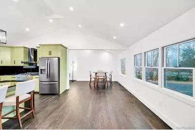10 Shinnecock Lane, Hampton Bays, NY 11946 - Photo 24