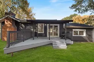 6 Winnetou Rd, White Plains, NY 10603 - Photo 8