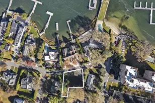 819 The Crescent, Mamaroneck, NY 10543 - Photo 2