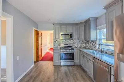 17 Andrew Avenue, Islip Terrace, NY 11752 - Photo 14