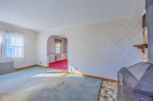 17 Andrew Ave, Islip Terrace, NY 11752 - Photo 8