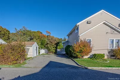 17 Andrew Avenue, Islip Terrace, NY 11752 - Photo 30