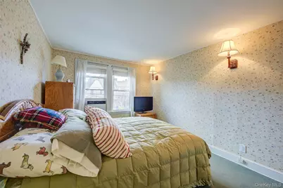 67-118 Dartmouth Street, Forest Hills, NY 11375 - Photo 12