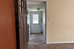 647 S Drury Ln, Rock Tavern, NY 12549 - Photo 2