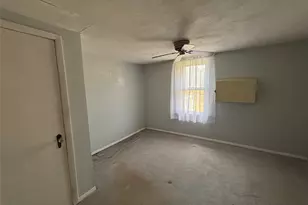 647 S Drury Ln, Rock Tavern, NY 12549 - Photo 10