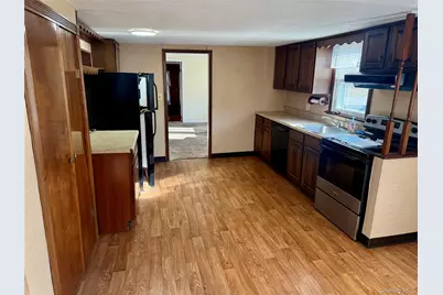 647 S Drury Lane, Rock Tavern, NY 12549 - Photo 6