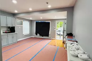 104 39 210 St, Queens Village, NY 11429 - Photo 4