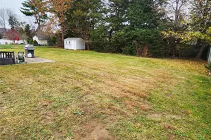 28 Hargrove Dr, Stony Brook, NY 11790 - Photo 14