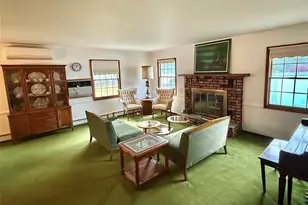 28 Hargrove Dr, Stony Brook, NY 11790 - Photo 2