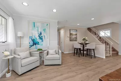 6 Karen Avenue, Plainview, NY 11803 - Photo 6