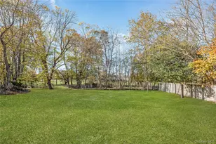 18 Atlantic Ave, East Moriches, NY 11940 - Photo 6