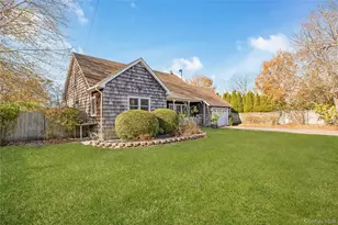 18 Atlantic Ave, East Moriches, NY 11940 - Photo 2