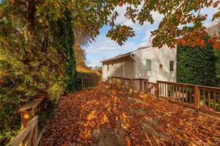 68 McCouns Ln, Oyster Bay, NY 11771 - Photo 22