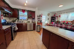 1110 Clarence Ave, Bronx, NY 10465 - Photo 10