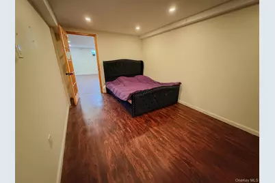1110 Clarence Avenue, Bronx, NY 10465 - Photo 20