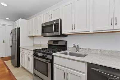 604 Tompkins #10-C, Mamaroneck, NY 10543 - Photo 2