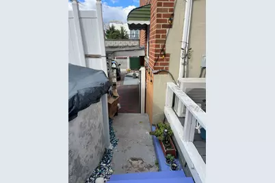 2866 Dewey Avenue, Bronx, NY 10465 - Photo 6