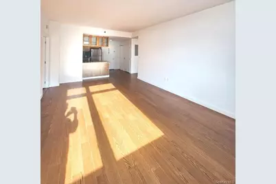 40-26 College Point Boulevard #18K, Flushing, NY 11354 - Photo 4