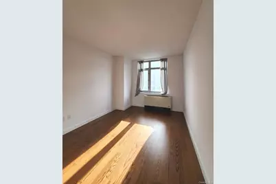 40-26 College Point Boulevard #18K, Flushing, NY 11354 - Photo 8