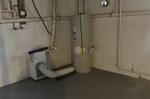 409 Bay Ave, Patchogue, NY 11772 - Photo 20