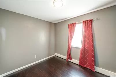 27 Manchester Road, Huntington, NY 11743 - Photo 10